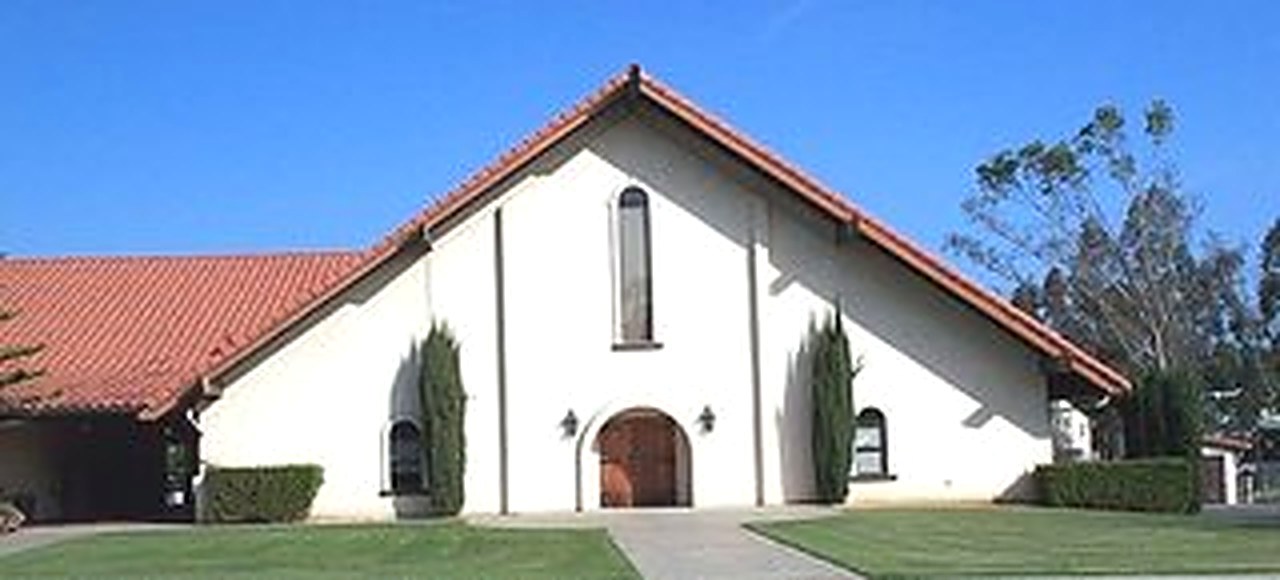 The Oak Hill Drive Church of Christ building and grounds in Escondido